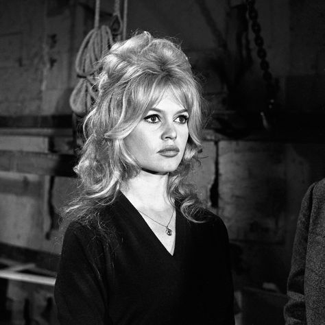 ‘Don’t Worry Darling’ Hairstylist Finds Inspo from Old Hollywood Starlets Bridget Bardot Bangs, Bardot Bangs, Bardot Hair, Bridgette Bardot, Bridget Bardot, Bardot Style, Yennefer Of Vengerberg, How To Style Bangs, French Actress