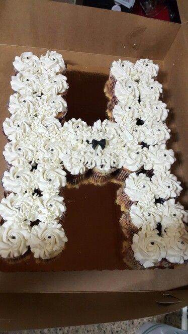 Letter H shaped Pull-a-part Cupcake Cake Letter Pull Apart Cupcakes, Letter Cake Ideas For Men, Number Cupcakes, Event Desserts, Grooms Table, Pull Apart Cupcake Cake, Shaped Cakes, Vowel Renewal, Cake Lettering