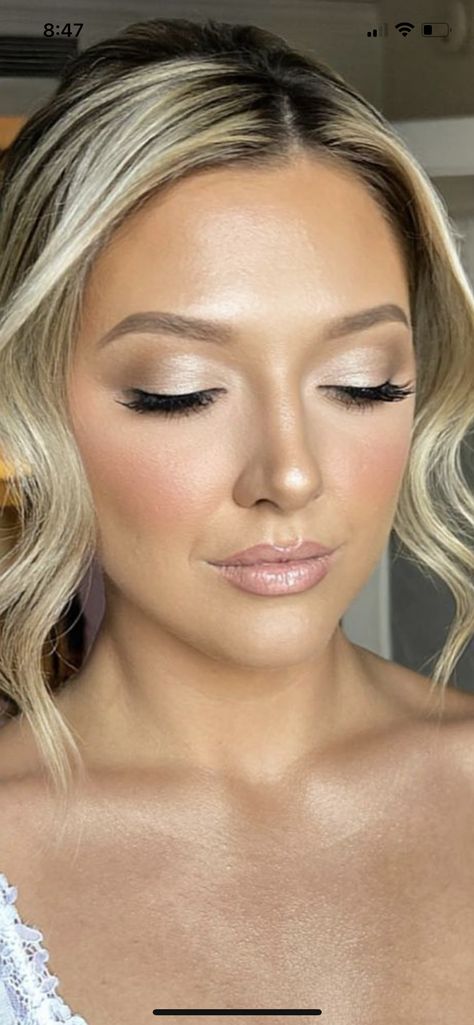 Bridal Makeup Natural Wedding Day, Natural Glam Bridesmaid Makeup, Anniversary Makeup, Wedding Makeup Blonde, Wedding Makeup For Blue Eyes, Bridesmaids Makeup, Bridemaids Hairstyles, Wedding Eyes, Wedding Eye Makeup