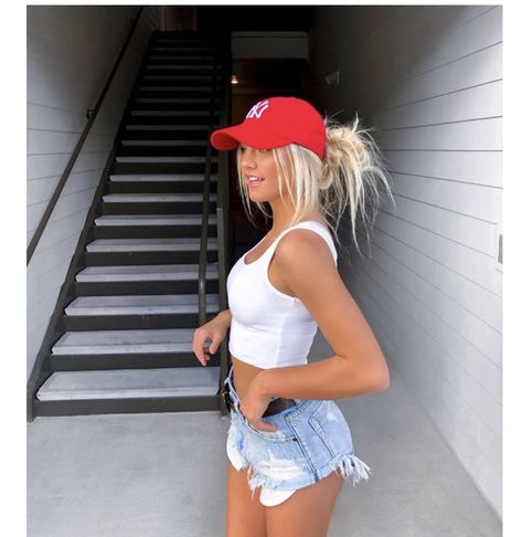 Looks Adidas, Shein Outfits, Cute Summer Outfits, Casual Summer Outfits, Baseball Hat, Looks Vintage, Spring Summer Outfits, Outfit Idea, Outfits Casuales