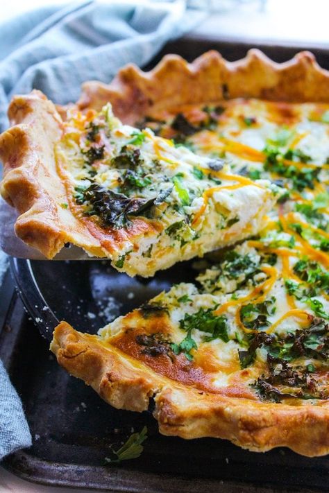 Gluten Free Butternut Squash Kale & Goats Cheese Quiche Gluten Free Quiche Recipes, Butternut Squash Quiche, Squash Quiche, Spiralized Butternut Squash, Gluten Free Quiche, Goat Cheese Quiche, Stomach Rumbling, Butternut Squash Kale, Savoury Tarts