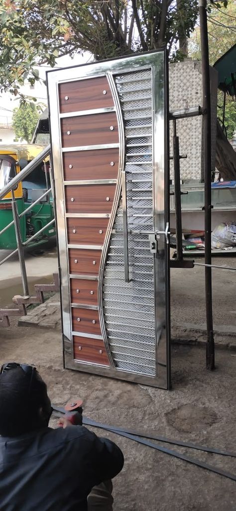 Single Steel Gate Design, Main Door Steel Gate Design, Tata Pravesh Steel Door, Ss Safety Door Design, Stainless Steel Gate Design Single Door, Ss Door Design Modern, Ms Safety Door Design, Ss Door Design, Steel Door Design Entrance