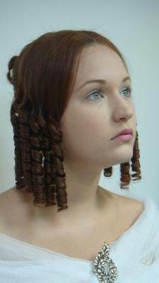 19th Century Hairstyles, 1800s Hairstyles, 19th Century Hair, Victorian Makeup, Stylish Bun, Makeup Courses, Historical Hairstyles, Curled Bob, London Makeup