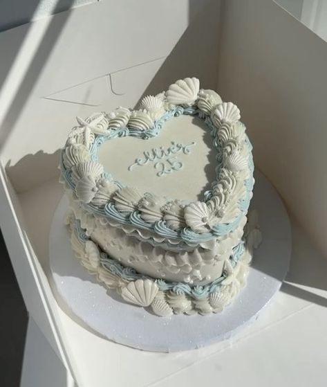 Coastal Cake Ideas, Coastal Cowgirl Birthday Cake, Tiffany Blue Birthday Cake, Coastal Cowgirl Cake, Beach Theme Cakes Birthday, Ocean Cake Ideas, Coastal Cake, 25 Birthday Cake, Baby Blue Cake