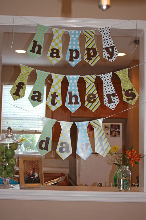 Cute Father's Day decoration! #fathersday #decorations #barberfoods Fathers Day Lunch, Fathers Day Banner, Cadeau Parents, Father's Day Diy, Dad Day, Fathers Day Crafts, Decoration Inspiration, Happy Father's Day, Mother And Father