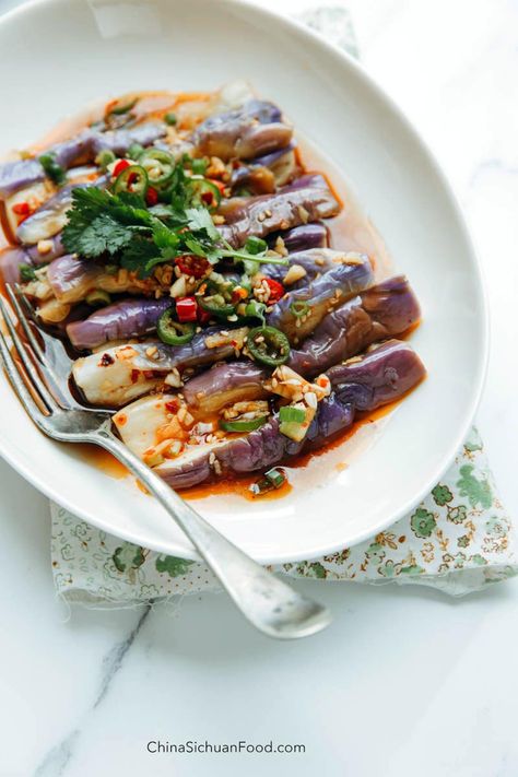 Chinese Eggplant Recipes, Steamed Eggplant, Traditional Asian Dish, Nyonya Food, Chinese Garlic, Chinese Eggplant, Eggplant Recipe, Eggplant Salad, Eggplant Dishes