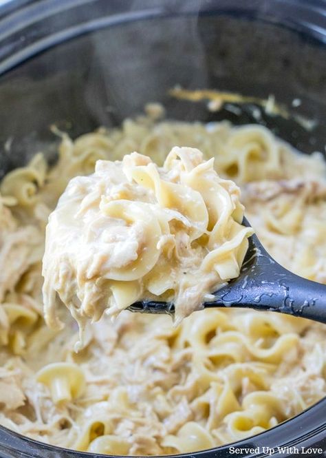 Crock Pot Chicken and Noodles recipe from Served Up With Love Slow Cooker Olive Garden Chicken, Crock Pot Chicken And Noodles, Olive Garden Chicken Pasta, Chicken And Noodles Recipe, Cracker Barrel Copycat Recipes, Chicken And Egg Noodles, Upstate Ramblings, Olive Garden Chicken, Garden Pasta