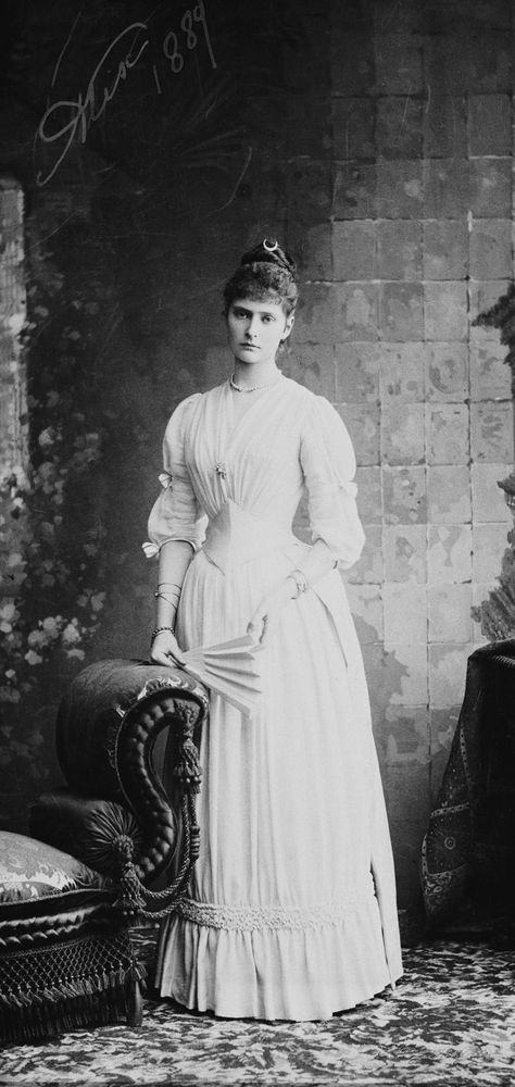 Princess Alix of Hesse Alix Of Hesse, Tsarina Alexandra, Empress Alexandra Feodorovna, Empress Alexandra, House Of Romanov, Alexandra Feodorovna, Romanov Dynasty, Tsar Nicholas Ii, Tsar Nicholas