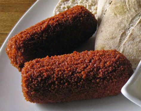 Kroketten Recipe, Bitterballen Recipe, Beef Croquettes Recipe, Dutch Croquettes, Fun Appetizers, Dutch Cuisine, Croquettes Recipe, Dutch Food, Seasoned Bread Crumbs