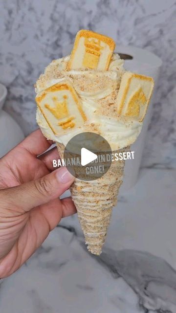 Banana Pudding Cones, Cone Dessert Ideas, Ice Cream Cone Snacks, Dessert Cones, Cone Dessert, Cheesecake Cups, Waffle Cone, Waffle Cones, Appetizer Salads