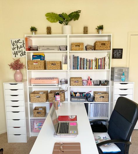 Talesofa2ndgradeteacher on Instagram: “My new home office setup 😍 I’ve been eyeing the dream box and decided to make my own version of it! It’s not as nice, but it’s definitely…” Teacher Desk At Home, Small Teacher Office Ideas, Teacher At Home Office, Teacher Home Office Ideas, Teachers Office Ideas, Small Closet Hacks, Montessori Shelves, Small House Storage, Space Saving Shelves