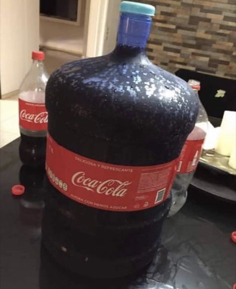 I will drink only one coke today Mexican Funny Memes, Coke Bottle, Coca Cola Bottle, Powerade Bottle, Best Funny Pictures, New Memes, Coca Cola, Funny Gif, Funny Pictures