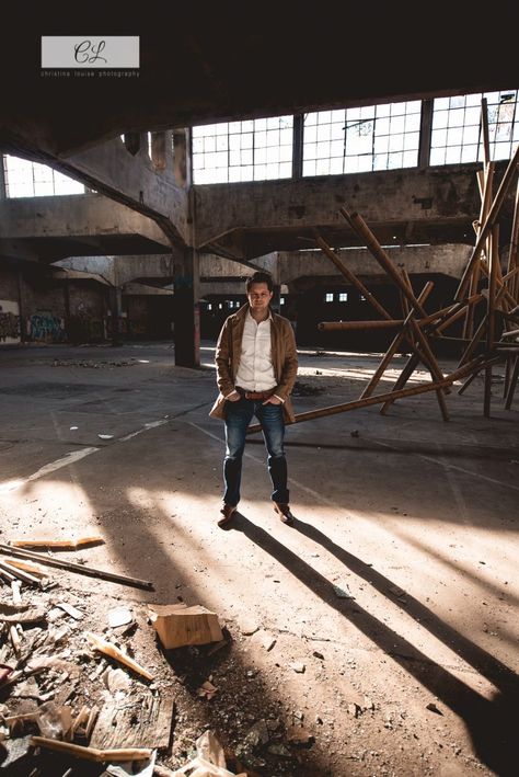 Industrial Photoshoot Ideas, Industrial Portrait, Ruined Cathedral, Old Building Photography, Photo Content Ideas, Industrial Photoshoot, Portrait Graffiti, Senior Photoshoot Poses, Building Photo