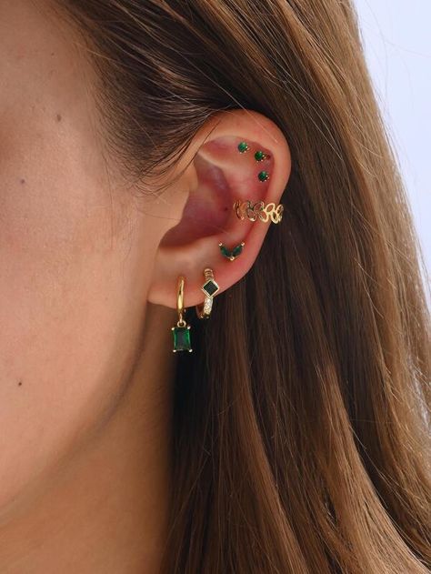 Ear Piercing Gold, Leaf Ear Cuffs, Constellation Earrings, Earring Sets, Gold Collar, Ear Piercing, Green Accents, Jewelry Inspo, Chain Ring