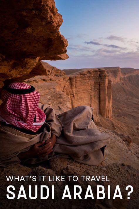 Saudi Tourism, Saudi Arabia Aesthetic, Saudi Arabia Tourism, Travel To Saudi Arabia, Saudi Arabia Culture, Uae National Day, Arab Culture, Travel Oklahoma, Good Instagram Captions