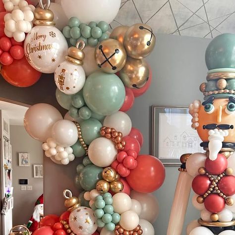 POP POP BALLOON on Instagram: "👉For more information comment “LINK” . It's finally time to starting those Christmas parties!!  . Our new giant nutcracker balloons is a sure way to get everyone’s attention this holiday season. . If you are in the Fort Wayne area and looking to take your Christmas decor up a notch check us out!  . #poppopballoonfw #nutcracker #nutcrackerballoon #giantnutcracker #christmasballoons #christmasparty #fortwayneballoons #fortwayneevents" Nutcracker Balloon Garland, Christmas Tree Balloons Diy, Christmas Balloon Arch Ideas, Christmas Balloon Arch, Giant Nutcracker, Christmas Balloon Garland, Christmas Balloon Decorations, How To Make Balloon, Glitter Balloons