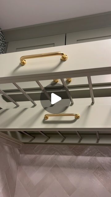 Alison Hammatt on Instagram: "Your laundry room can be functional and pretty! My client had a very clear ask: a system to get her drying rack off the floor and generally out of sight! So, we designed this custom built-in drying rack system for tidiness and ease. You can hang your clothes to dry and then easily tuck it all away when you’re finished. Easy peasy! 🤍🦚" Under Counter Drying Rack, Wall Mounted Drying Rack Laundry Rooms, Built In Drying Rack Laundry, Drying Racks In Laundry Room, Laundry Hanging Ideas Drying Racks, Laundry Room Drying Rack Ideas, Hanging Clothes Drying Rack, Laundry Room Drying Rack, Wall Mounted Drying Rack