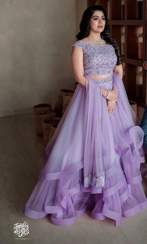 Cotton Lengha, Engagement Dress For Bride, डिजाइनर कपड़े, Simple Lehenga, Gown Party Wear, Long Gown Design, Wedding Lehenga Designs, Lehenga Designs Simple, Anarkali Dress Pattern