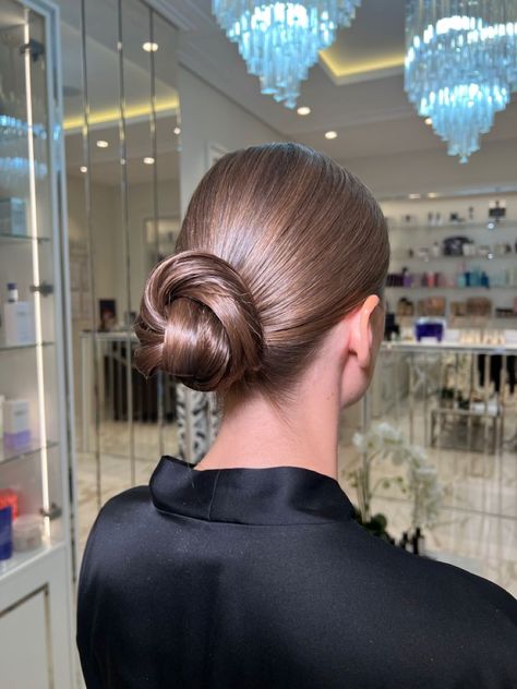 Sleek Bun Hairstyles with Bangs: Trendy and Stylish
Sleek Hair 2 Buns: Double the Elegance Hair Styles Low Bun, Bun Hairstyles With Bangs, Sleek Hair Bun, Debs Hair, Hair Bun Ideas, Spiky Bun, 2 Buns, Sleek Buns, Sleek Bun Hairstyles