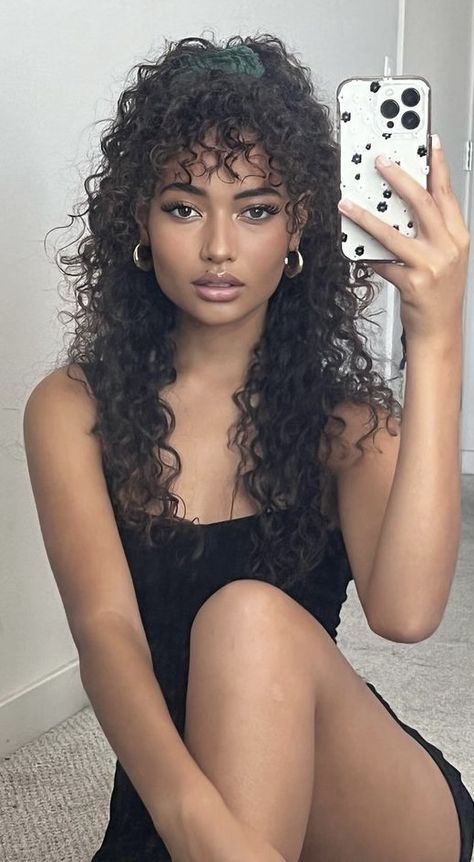 Curly Hair, A Woman, Hairstyles, Mirror, Hair, On Instagram, Instagram