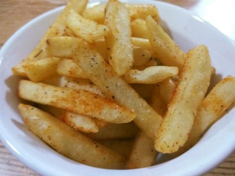 Recipe – French Fries / Finger Chips / Aloo fry / Potato sticks Finger Chips, Aloo Fry, Potato Stick, Fried Chips, Potato Sticks, Deep Fry, Healthy Teas, Tea Time Snacks, Pepper Powder