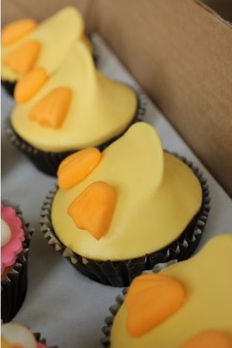 Ducks Funny, Duck Cupcakes, Ducky Duck, Ducky Baby Showers, Duck Cake, Rubber Ducky Baby Shower, Baby Shower Duck, Duck Birthday, Ideas Baby Shower