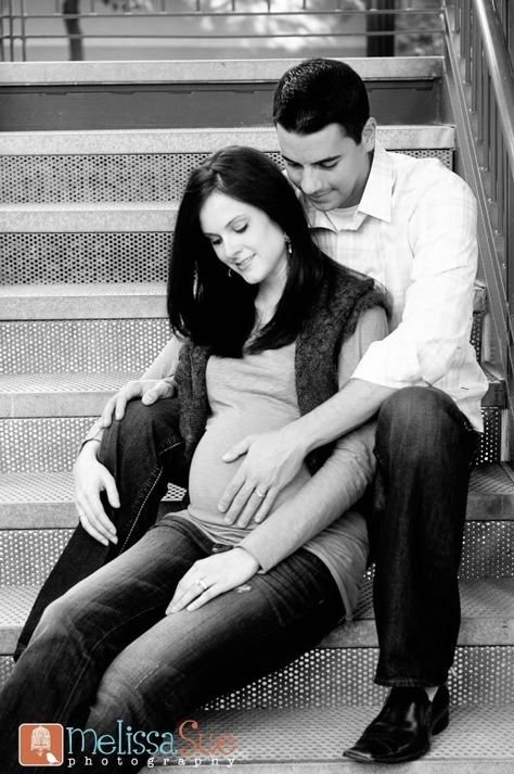 maternity photography Maternity Photos On Stairs, Maternity Sit Down Poses, Maternity Photo Sitting, Maternity Photography Stairs, Maternity Poses Sitting, Sweet Maternity Photos Couple, Expecting Photos, Family Maternity Pictures, Maternity Photography Poses Couple