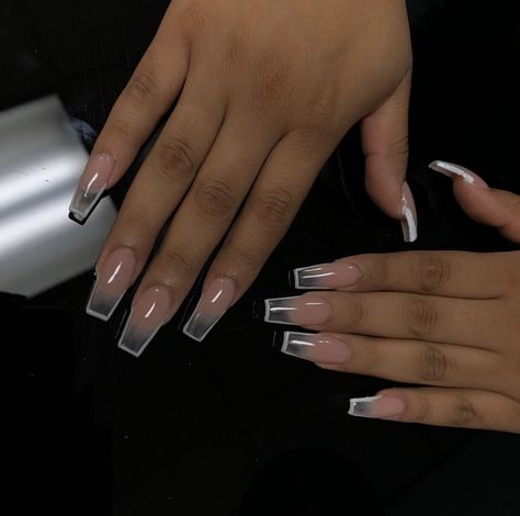 Follow EverythingBomb💕👑🙌🏾 For The Dopest Fashions, Nails, Hairstyles, Food and More! Round French Tip, Clear Acrylic Nails, Builder Gel Nails, Girls Fun, Transparent Nails, Polygel Nails, Cute Acrylic Nail Designs, Lovely Nails, Builder Gel