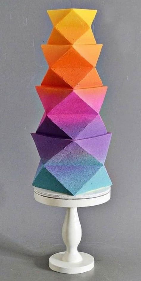 Lgbtq Cake Ideas, Unusual Cakes Designs, Creative Cakes Unique, Latest Cake Trends, New Trend Cake Design, Unique Cake Designs Creative, Cake Geometric, Geometric Cakes, Unusual Birthday Cakes