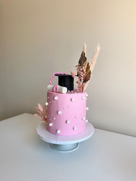 Pink graduation cake with degree and cap. Graduation Pink Cake, Pink Graduation Cake Ideas, Pink Grad Cake, Graduation Cake Ideas, Pink Graduation, Grad Cake, Graduation Party Cake, Bow Cakes, Graduation Cake