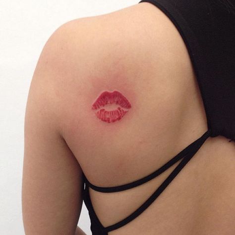 Tatto Lips, Red Lips Tattoo, Lip Print Tattoos, Als Tattoo, Barbie Tattoo, Kiss Tattoos, Lipstick Tattoos, Mark Tattoo, Red Ink Tattoos