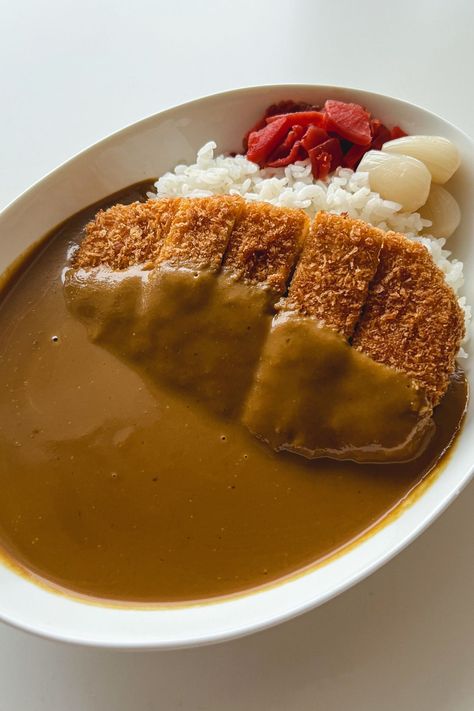 This Japanese curry is inspired by the iconic, Coco Ichibanaya House Curry. This homemade Japanese curry sauce is savory-sweet, rich and creamy with a rude amount of flavour. Pair with various types of katsu, vegetables and toppings for the ultimate comfort meal!! Japanese Curry Sauce, Homemade Japanese Curry, Coco Curry, Fruits For Dogs, Bake Healthy, Red Miso, Japanese Curry, Seasoning And Spice, Vegan Bacon