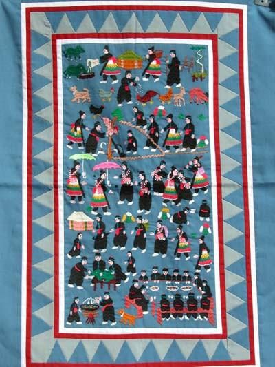 New Year Story, Hmong New Year, Story Quilt, Hmong Culture, Hmong Embroidery, Paj Ntaub, Animal Embroidery, New Year Celebration, Book Crafts