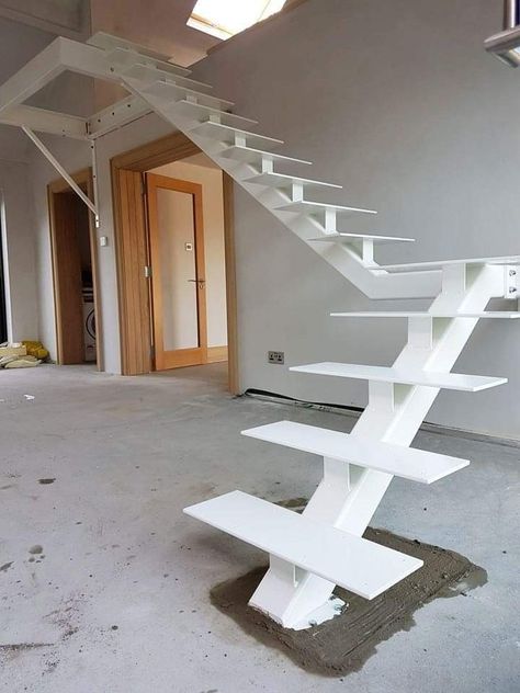 Steel Stairs Design, Stair Design Architecture, درج السلم, Staircase Interior Design, Staircase Design Modern, Stairs Design Interior, Iron Staircase, Escalier Design, Stair Railing Design