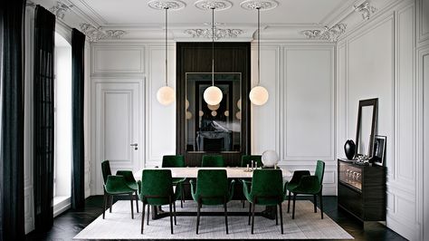 French Style Apartment, Parisian Room, Dining Room Inspiration, Velvet Dining Chairs, Classic Interior, Dining Room Lighting, Modern Dining Room, Dining Room Design, Apartment Design