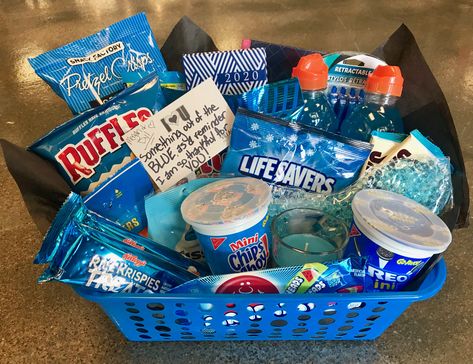 Blue Themed Baskets, Color Coded Basket Gift, Blue Themed Easter Basket, Blue Snack Basket Ideas, Something Blue Gift Basket, Color Party Blue Basket, All Blue Gift Basket For Him, Everything Blue Gift Basket, Blue Basket For Color Party