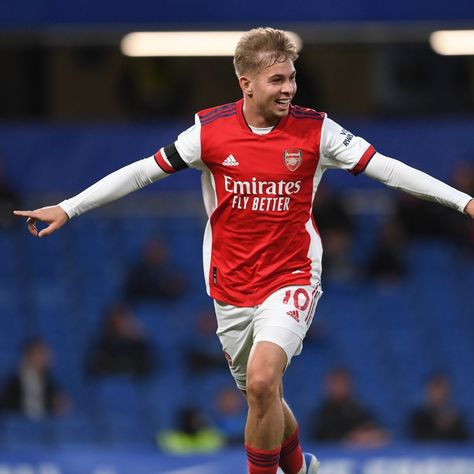 Smith Rowe, Arsenal Wallpapers, Arsenal Players, Arsenal Football Club, Arsenal Football, Arsenal Fc, Keep Up, Football Club, Arsenal