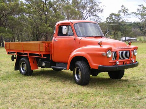 bedford pickup - Google Search Bedford Truck, Ashok Leyland, Old Wagons, Female Pilot, Car Camper, Classic Vehicles, Vintage Trucks, Truck Lights, Classic Trucks