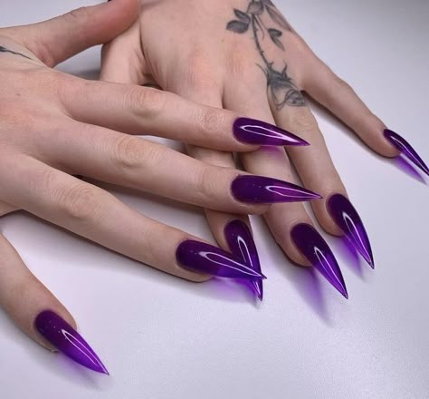 Purple Stiletto Nails, Witch Nails, Sharp Nails, Edgy Nails, Goth Nails, Purple Nail, Stiletto Nails Designs, Jelly Nails, Dream Nails