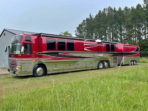 2000 Prevost Coach For Sale in Wilsonville, AL Tour Buses For Sale, Van Tent, Used Rv For Sale, Bus Rv Conversion, Motor Homes For Sale, Prevost Bus, Prevost Coach, Bus Motorhome, Cool Rvs