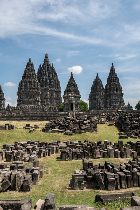 Prambanan Temple, Supercars, Bali Travel, Alam Yang Indah, Java, Sky Aesthetic, Tourist Destinations, Southeast Asia, Wonders Of The World