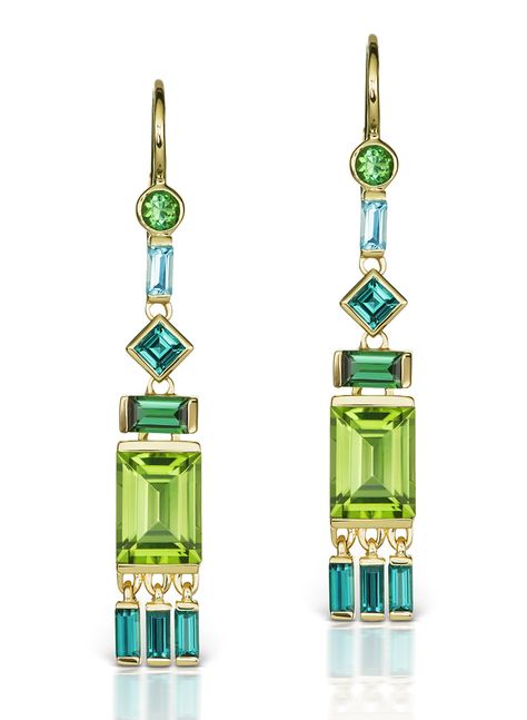 Peridot for Pantone’s 2017 Color of the Year on Gem Obsessed: Tassel Earrings by Jane Taylor Earrings Cheap, Jane Taylor, Gold Costume, Gold Bar Earrings, Peridot Jewelry, Peridot Earrings, Art Ancien, Bracelets Gold, Gems Jewelry