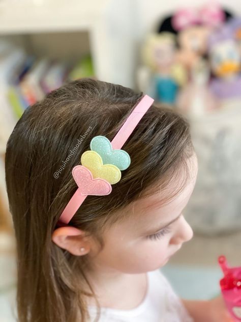 Headband Making, Alice Bands, Diy Baby Headbands, Baby Hair Bands, Three Hearts, Bow Headband Hairstyles, Baby Hair Accessories, Handmade Hair Bows, Baby Hair Clips