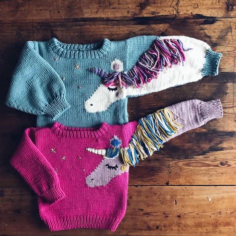 Knitting Gloves Pattern, Unicorn Sweater, Knitting Blogs, Crochet Socks, Crochet Shoes, Stockinette Stitch, Crochet Slippers, Knitting For Kids, Kids Sweater