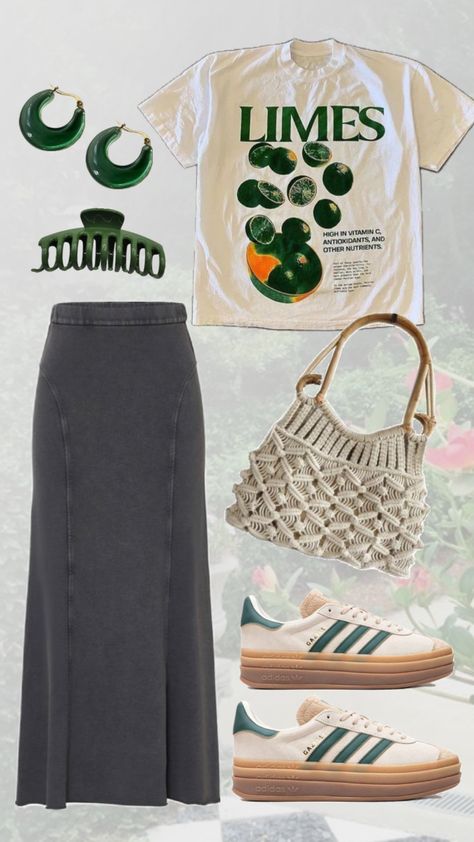 Summer farmers market trendy outfit fashion #ootd #fashion #summeroutfit #summerootd #outfitinspo #coastaloufit #weekendoutfit Market Day Outfit, Farmers Market Summer Outfit, Sunday Market Outfit, Market Outfit Summer, Farmer Outfit Women, Farmers Market Outfit Summer Casual, Summer Outfits Layout, Farmers Market Fashion, Farmers Market Outfit