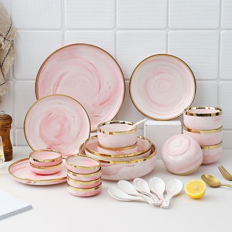 Have a good time with your families and friends and enjoy good food with these distinct 18-piece dinnerware sets. Gold rim design and delicate marble pattern are a great combination for adding exquisite modern appeal to your tablescape. It includes dinner plates, bowls, spoons, and so on. Crafted from premium ceramic, it allows a timeless look and beauty.Tips: Due to the handmade proceed of ceramic, there may be slight color differences between the picture and the actual product. Please refer to Dinnerware Set Modern, Crockery Design, Luxury Plates, Modern Dinnerware, Plates And Bowls Set, Ceramic Dinnerware Set, Luxury Dinnerware, Gold Kitchen, Ceramic Dinnerware