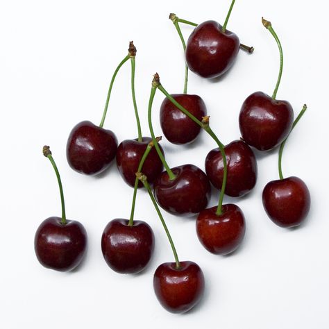 Facts, Nutritional And Health Benefits Of Cherry And Tart Cherry Corn Health Benefits, Cherry Types, Health Benefits Of Cherries, Hungary Food, Cherry Plant, Sugarcane Juice, Tart Cherry Juice, Cherry Limeade, Cherry Juice