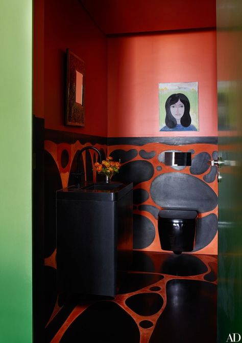 Tour a Hong Kong Home Reimagined by Mattia Bonetti Hong Kong Apartment, Small Bathroom Storage Cabinet, Toilet Cleaning Hacks, Restroom Design, Maximalist Interior, Modern Toilet, Top Decor, Powder Rooms, Bathroom Designs