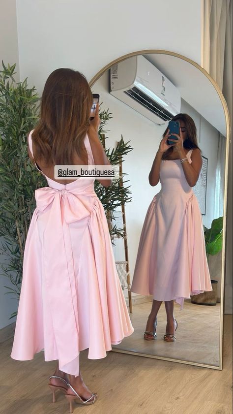 Dinner Dress Designs, Birthday Outfits Designer, Modest Birthday Outfit Ideas For Women, Birthday Dress Modest, Matriculation Outfit Ideas, How To Dress Modestly, Pink Elegant Outfit, Birthday Dresses Pink, Modest Wedding Guest Dresses