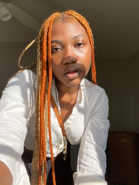 Black girl with knotless ginger braids dressed in loose white button up with gold jewelry Blonde And Orange Braids, Orange And Blonde Braids, Ginger And Blonde Box Braids, Ginger Locs, Colorful Braids, Ginger Braids, Blonde Underneath, Black Box Braids, Hair Color Orange